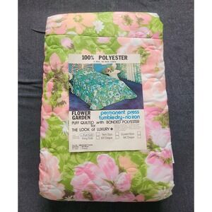 Vintage 60s 70s Pink Green Floral Full Size Blanket Flower Garden Quilt Polyeste